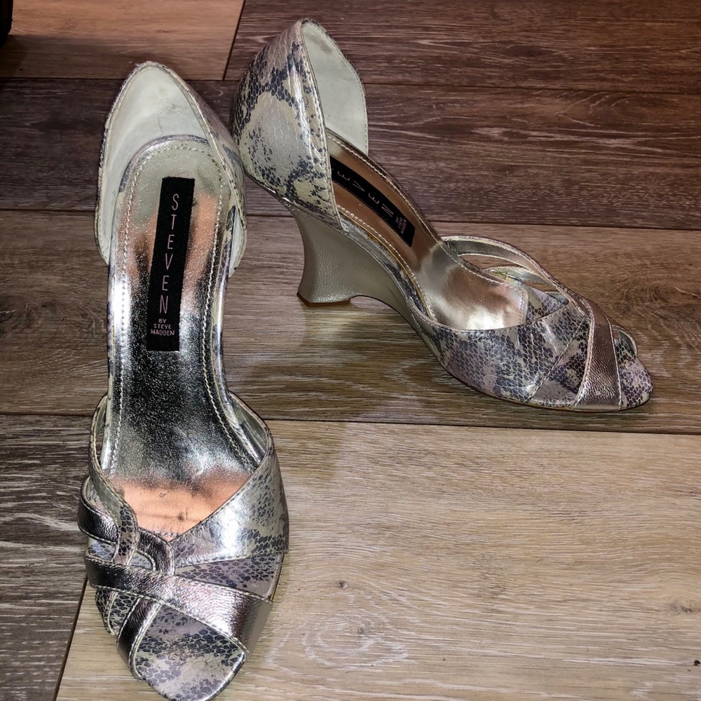 3 for $15 MUST BUNDLE Steve Madden Silver Wedge Heels | size 5.5